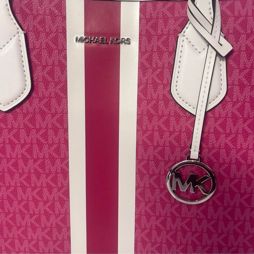 Michael Kors Eva Tote + Pouch & Wallet Dragonfruit - Picture 10 of 11
